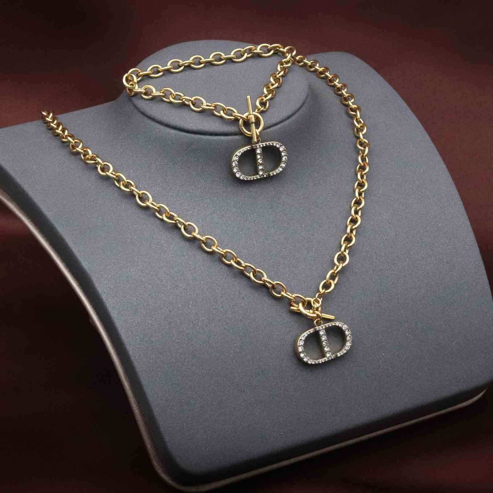 

70% OFF Luxury Jewelry 21 year new necklace Dijia net red high version letter tassel Star Bracelet, Ordinary packing box