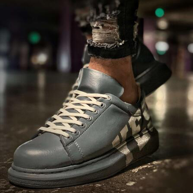 

fashionab classic men's and women's sports shoes are convenient, comfortabl and breathabl