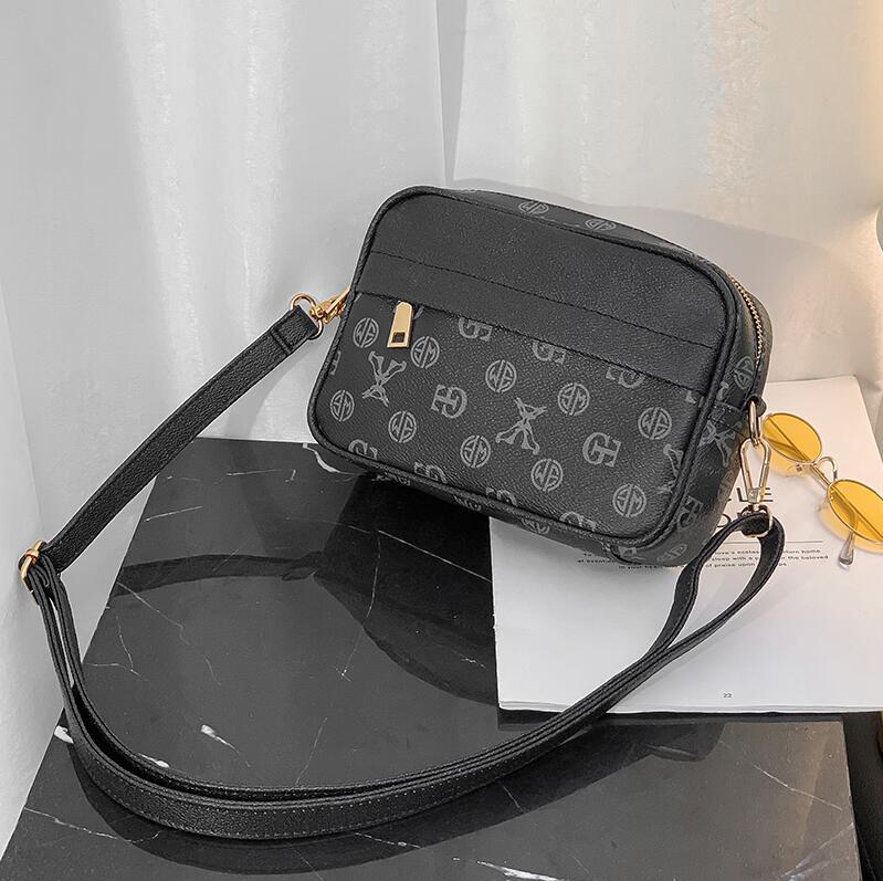 

men handbag original design new printed men shoulder bag outdoor leisure leather messenger bag personality contrast printing fashion bag