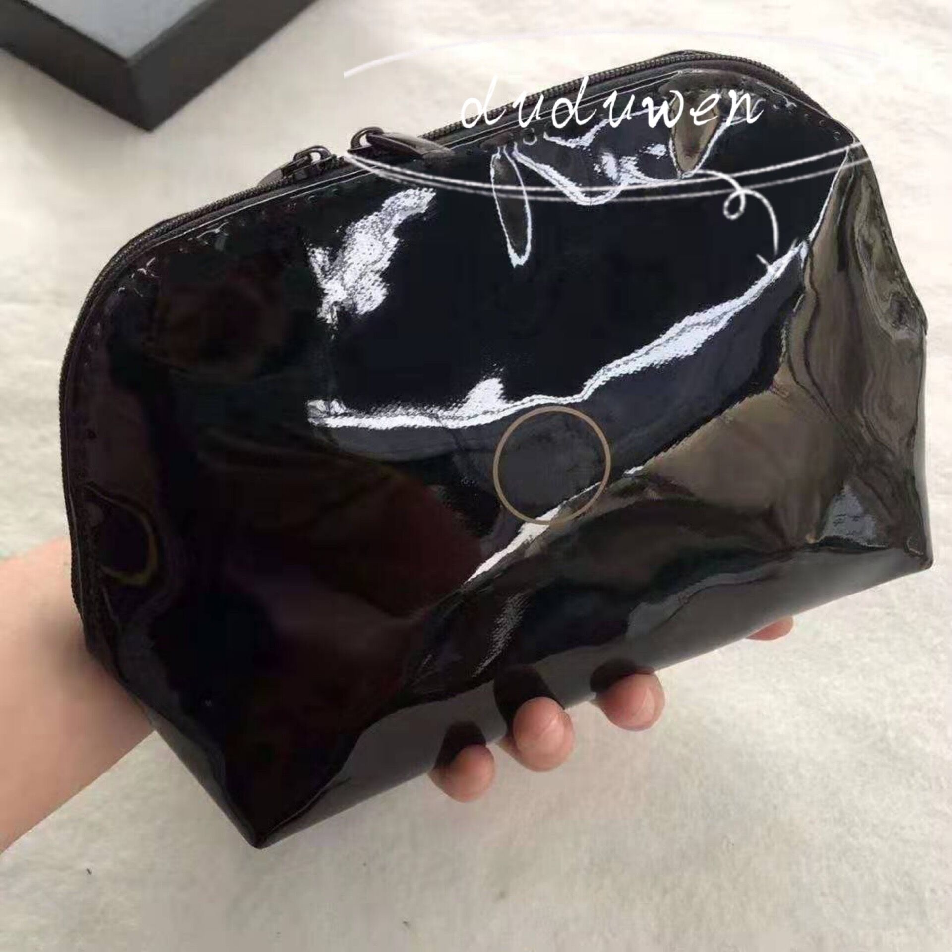 

party gift 21X14X5CM Fashion glossy makeup bag C circel classic beauty cosmetic case zipper beaute organizer