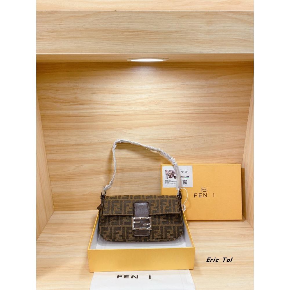 

Fashion in the old flower stick armpit single shoulder FF women's Messenger Bag Handbag classic