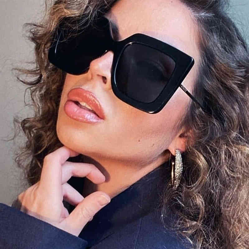 

Luxury Brand Women's Black Square Sunglasses 2021 Classic Vintage Metal Frame Gradient Female SunGlasses Fashion Shades UV400