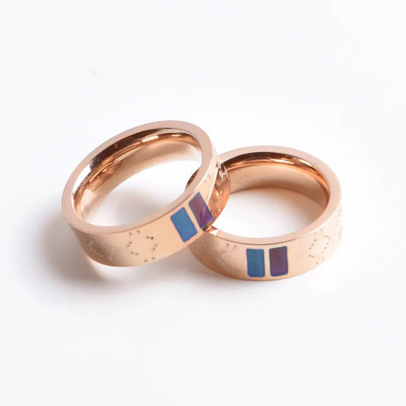 

Luxurys Designers rings men's and women's golden couple ring dating party high quality gifts