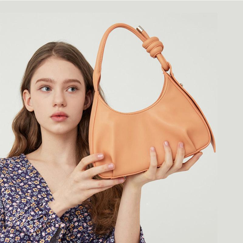 

Totes Womens Luxury Designer Brand Handbags Chain Crescent Underarm Bag Pu Leather Shoulder Bags Pleated Messenger Bolsa Feminina, Black