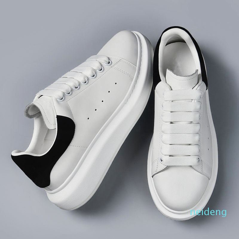 

2021Quality Men Womens Black Velet Platform Casual Shoes White Leather Trainers Comfort Pretty Girl Wholesale Style Skateboarding Shoe 36-44, 16