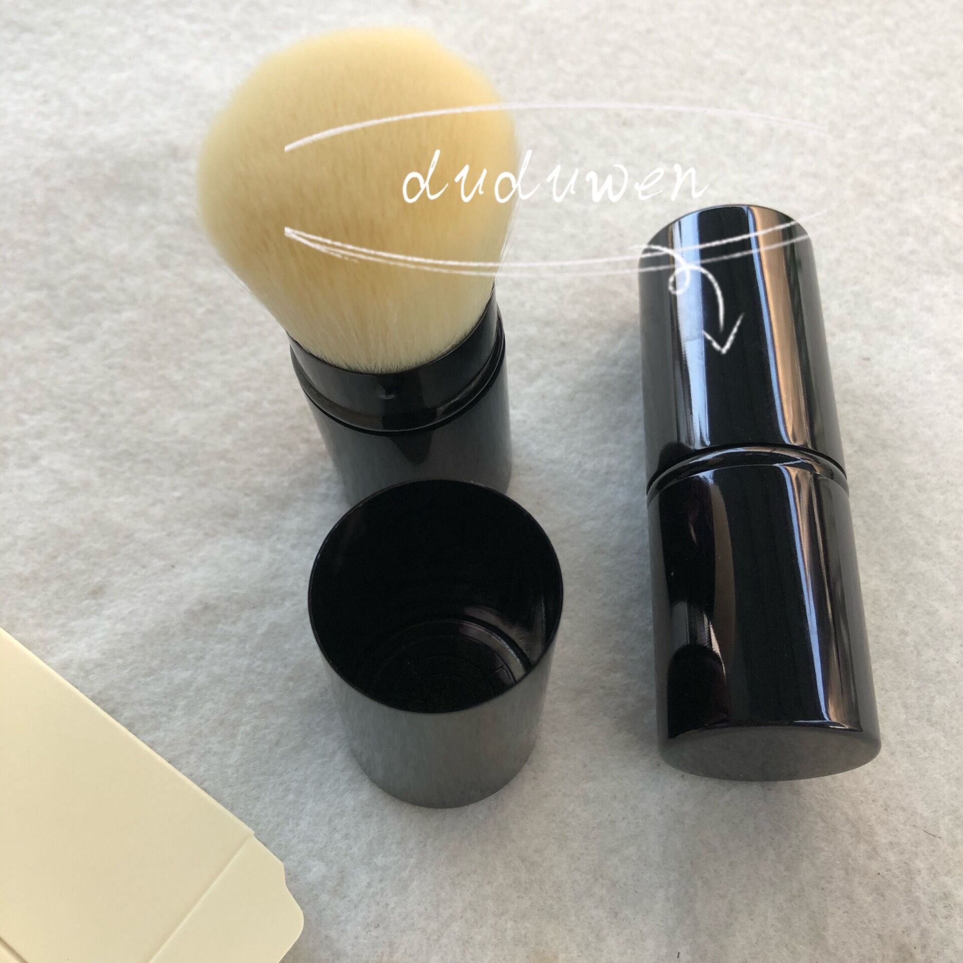 

party gift Fashion accessires 2C collection item makeup brush porable retractrable mushroom brush foundation power brush cosmetic tool
