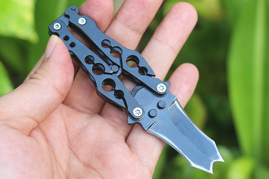 

High Quality Butterfly Knives 440C Black Oxide Blade Stainless Steel Handle EDC Pocket Knife Outdoor Camping Hiking Bottle Opener With Retail Box