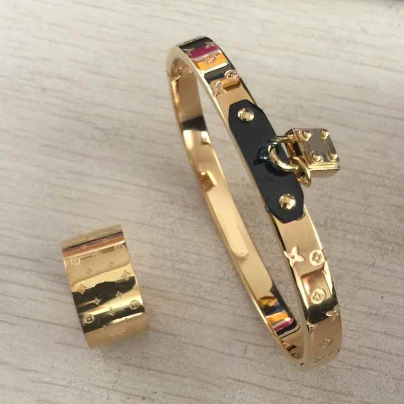 

Gold Silver Rose Colors Top Quality Titanium Steel Rings Wedding lovers Bracelets Women Extravagant Design Bangles For Fashion Sets Jewelry Gifts