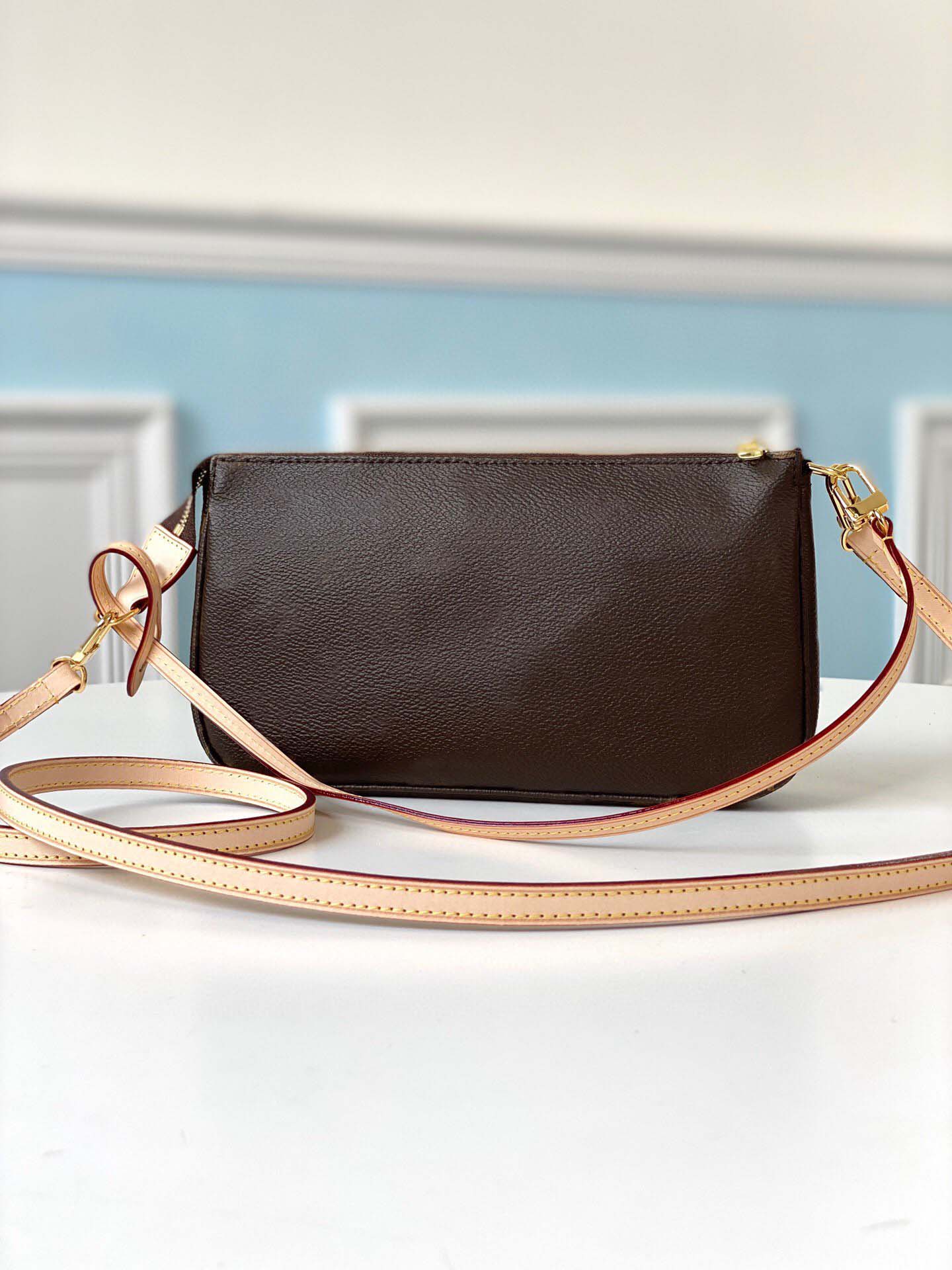 

Luxurys Designers Bags,handbag,Accessory bag,Textile lining,Strap:Removable, not adjustable,Interior flat pocket,V003