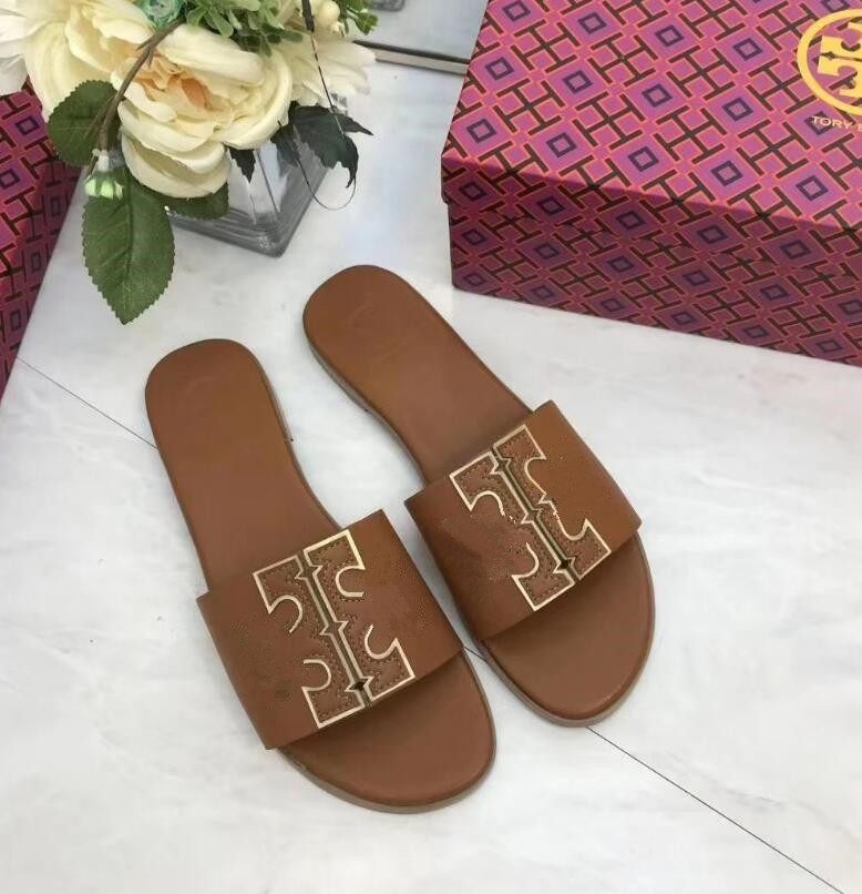 

Summer Fashion Embroidered Sandals Famous Brand Ladies Leisure Vacation Beach Shoes Luxury Designer Lightweight Female Flip-Flops Classic Wo, Black