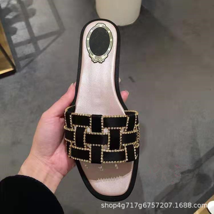 

High quality luxury design new flat bottomed diamond slippers for women in 2021 size 35-40, Black