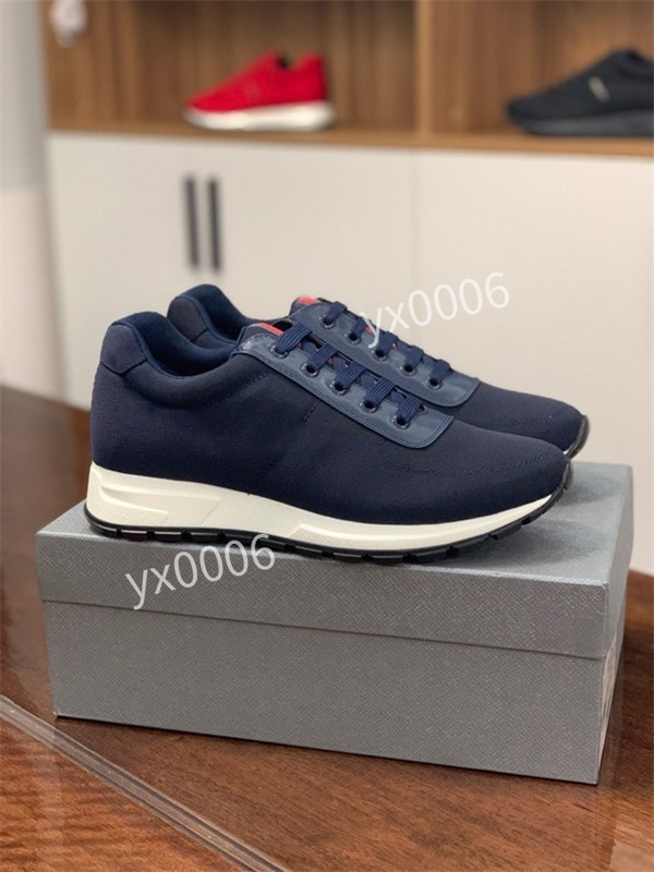 

2021 Designer Casual Shoes Calfskin Mixed Suede Reflective Sneakers Winter Velvet Mens Women Increase Platform Outdoor Shoe Vintage Leather Sneaker xg210701, Choose the color