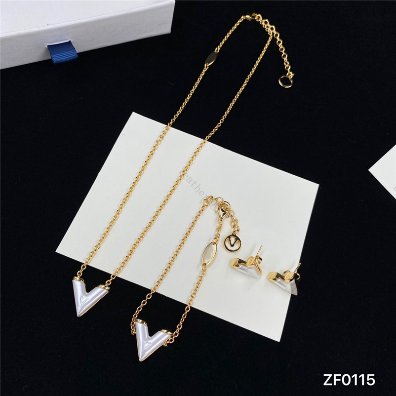 V Shape Pendant Necklace Letter Pattern Earrings Classic Design Gold Plated Bracelet Festival Gift For Women-image-745096583