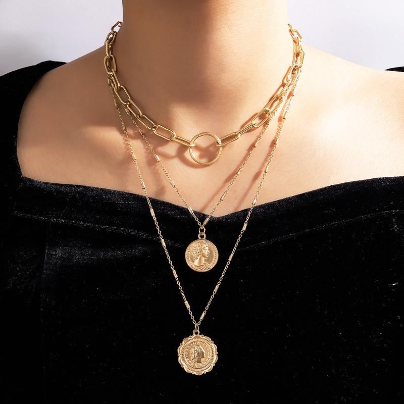 

Pendant Necklaces Gold Multilayer Portrait Necklace For Women Gothic Adjustable Geometric Alloy Female Party Jewelry Collar 17943