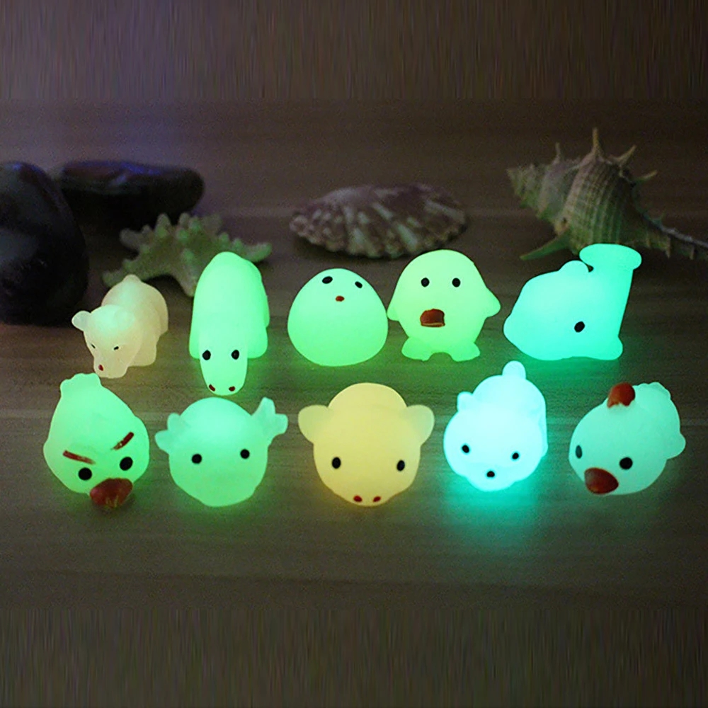 

Luminous Squeeze Toy Cute Pet Seal Animal Pinching Pressure Reliever Stress Gifts Kawaii Style Color Random DLH315