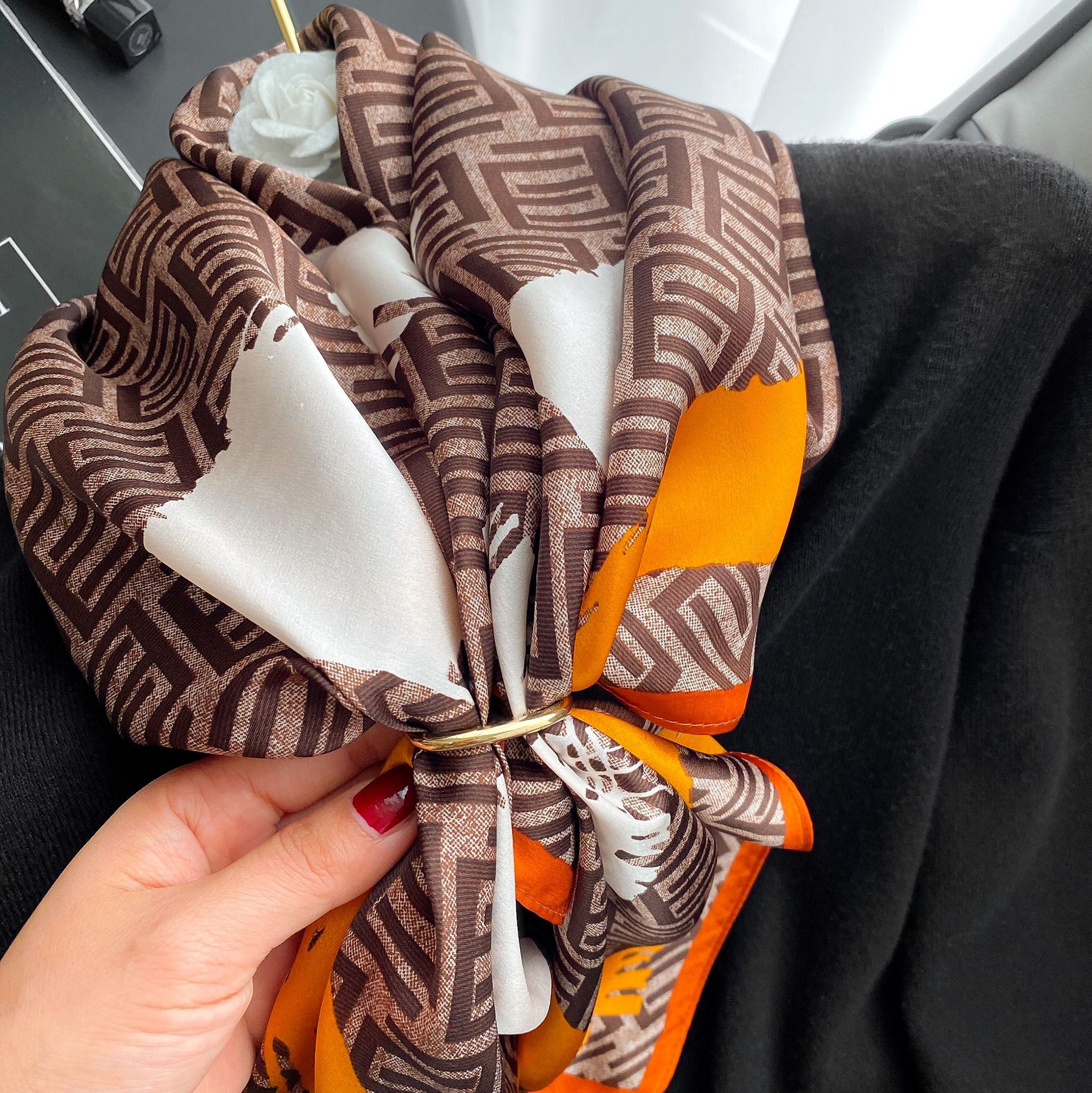 

Silk Scarf Plaid Pattern Headband Silk Scarf Printing Real Silk Scarf Autumn and Winter New Versatile Mulberry Square No. 5