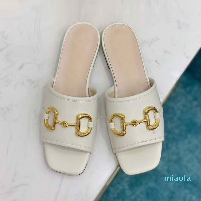 

Summer flat-soled slippers soft-soled women's sandals casual fashion open-toed metal, Red