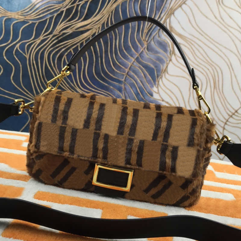 

Classic Fluffy Baguette Messenger Bag Genuine Leather Handbag Purse Flap Crossbody Shoulder Bags Magnetic Buckle Retro Fashion Wallets