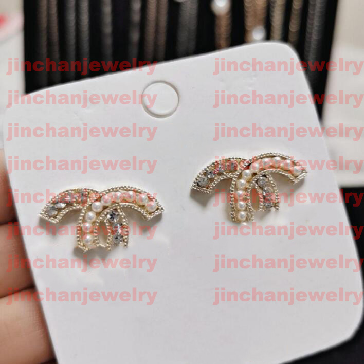 

2021 Zero Profit Rhinestone Designer Earrings Fashion Letter Diamond Earring Jewelry Top Studs for Women Costume Decoration, Golden;silver