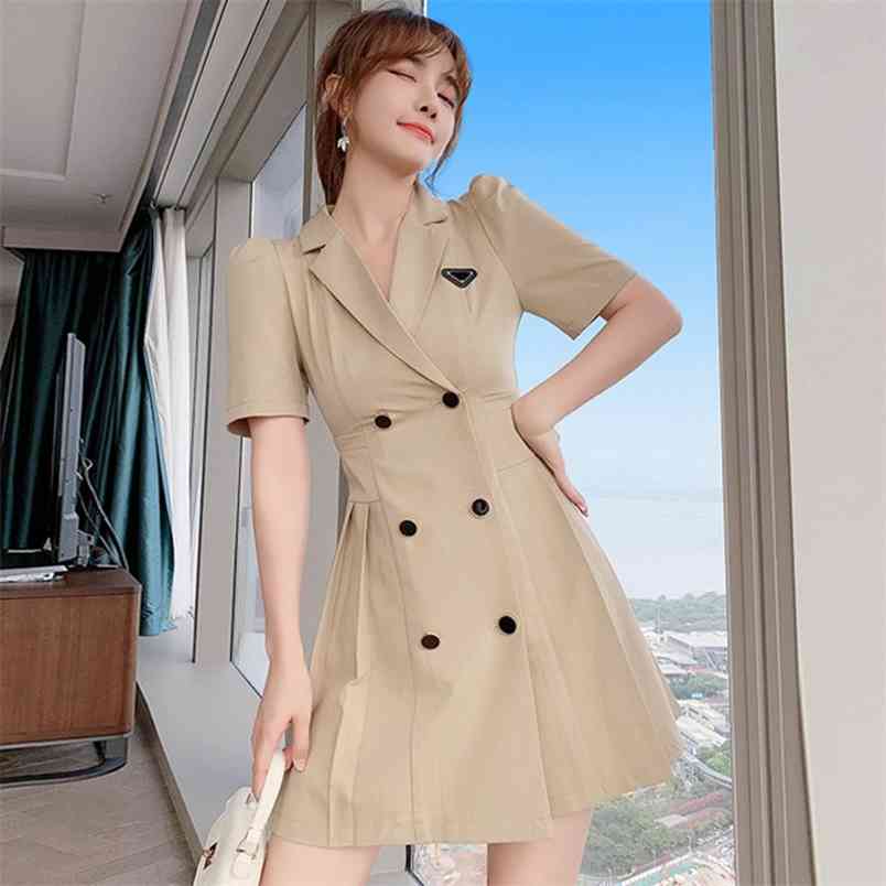 

Summer Women Elegant Notched collar Puff Sleeve Double-breasted Mini Pleated Dress Vintage OL Slim Waist 210519, Photo color