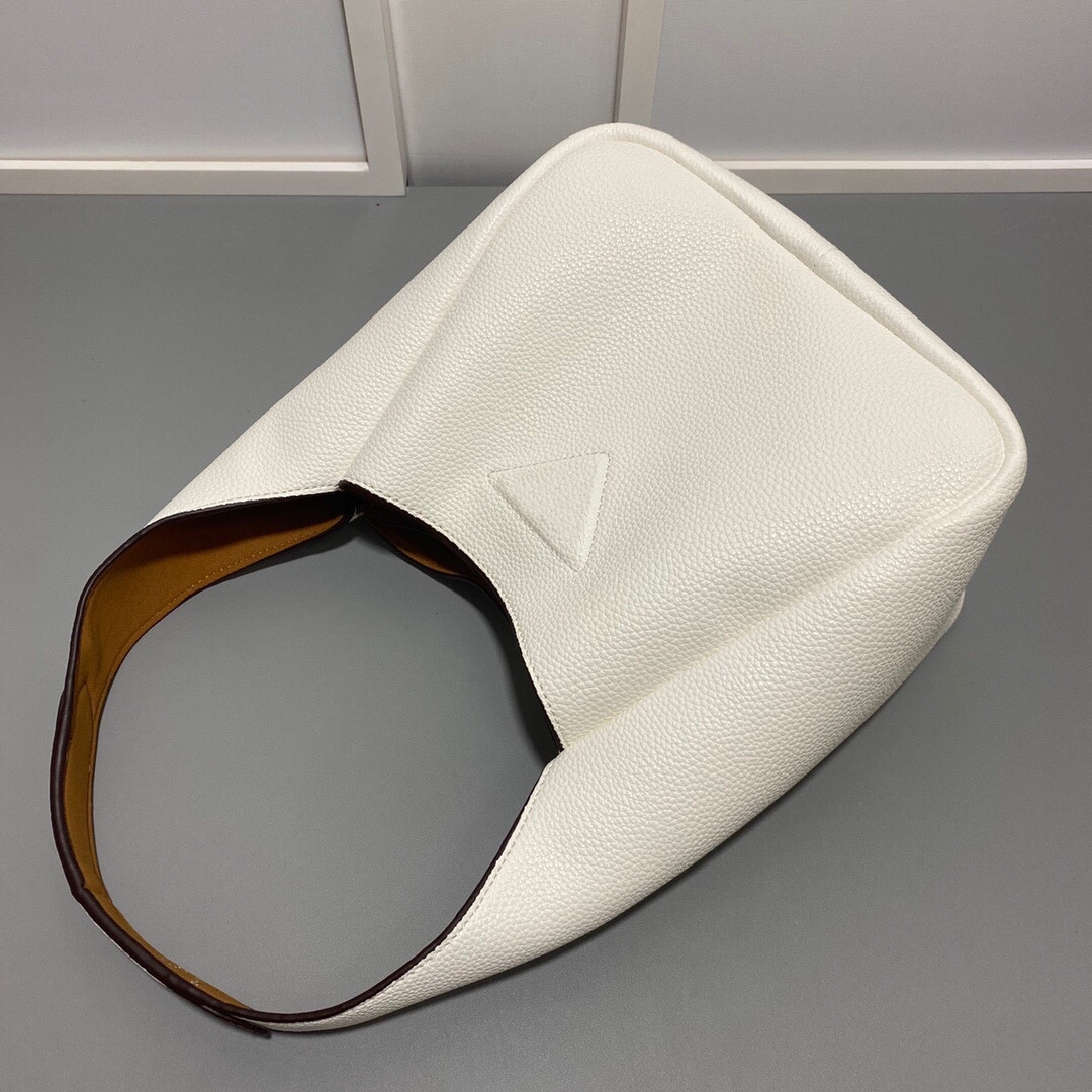 

2021 Women Fashion Brand Design High Quality Drawstring lychee Leather Handbag Triangle LOGO Decoration Shopping Bag Lady Style Simple Elegant Package Bucket Bags, 11111