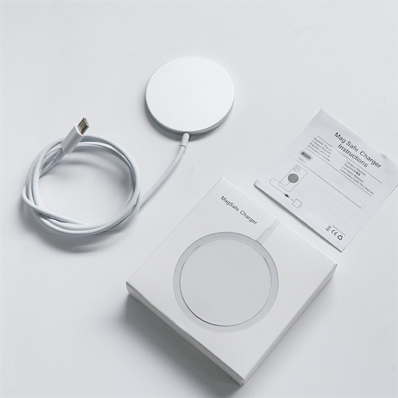 

Original Quality 15W Fast Wireless Charger with Magsafe Quick PD Chargers for iPhone 12 Pro Max Cell Phone