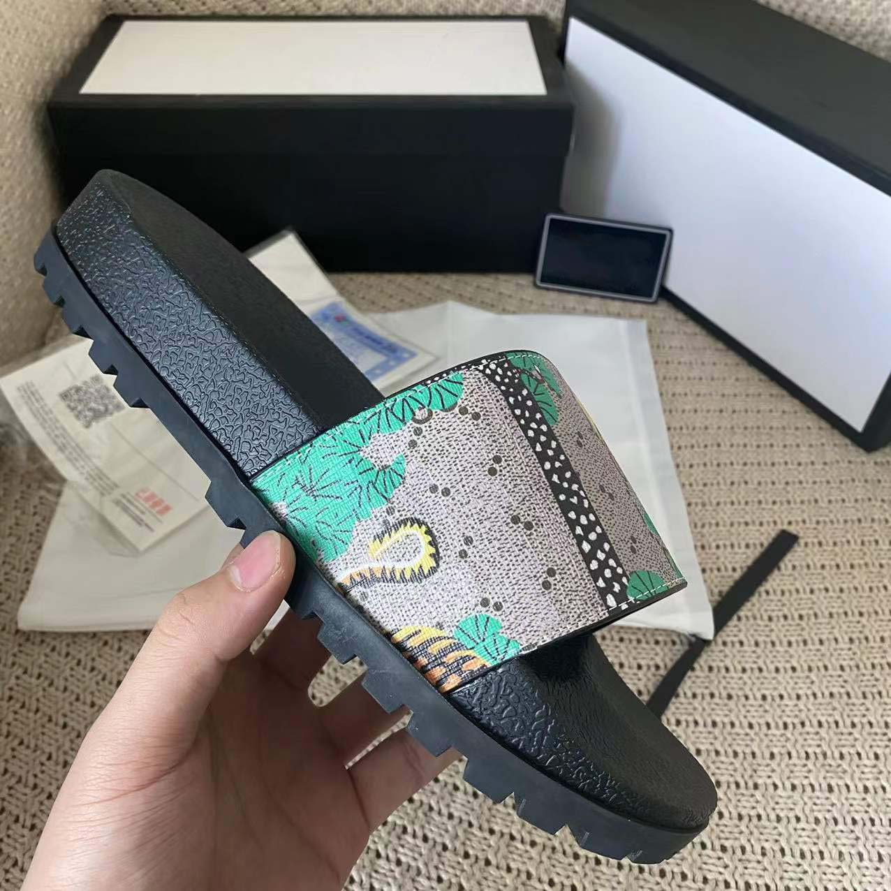 

High Quality Stylish Slippers Tigers Fashion Classics Slides Sandals Men Women Shoes Flat Scuff Tiger Cat Design Summer Huaraches edsqsdef, 30