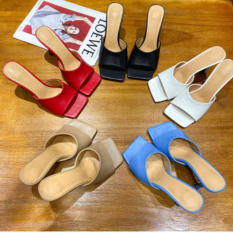 

Sandals Spring/summer European American high-heeled slippers with a square head, thin heels open-toed flip-flops DG7E, 1# shoe box