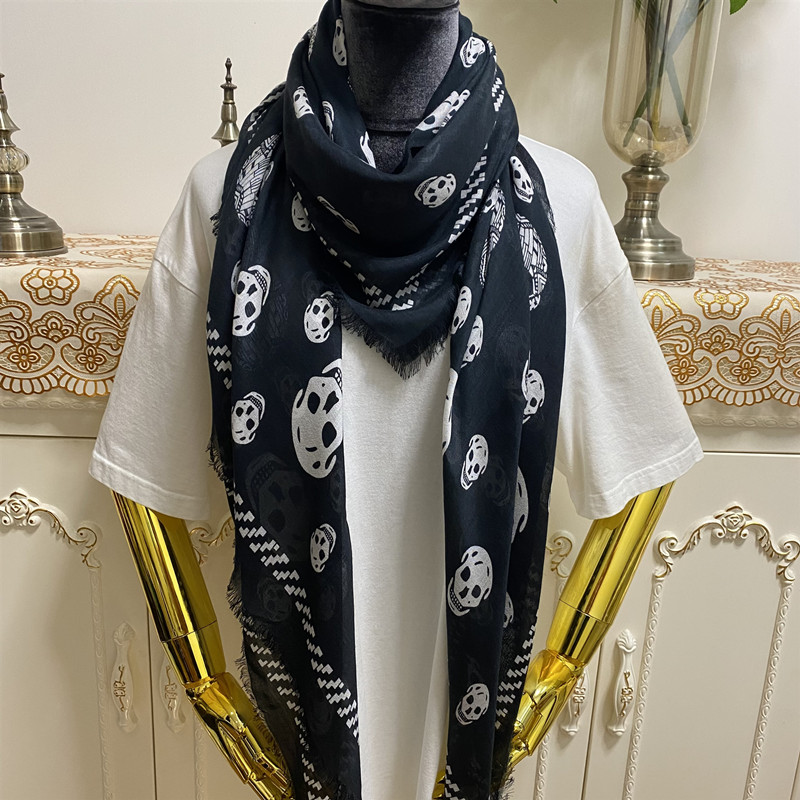 

women's scarf good quality 15% silk 85% modal material print ] patterne Thin and soft square scarves for women size 130cm- 130cm