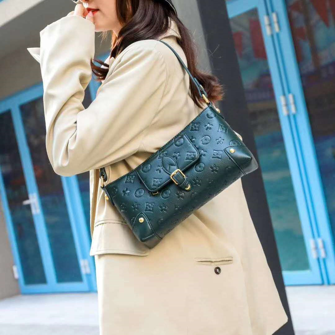 Designers Duffel Bags 45CM 55CM luxury large capacity travel sale High quality women men Genuine Leather shoulder Fashion bag carry rivets with l-image-708706395