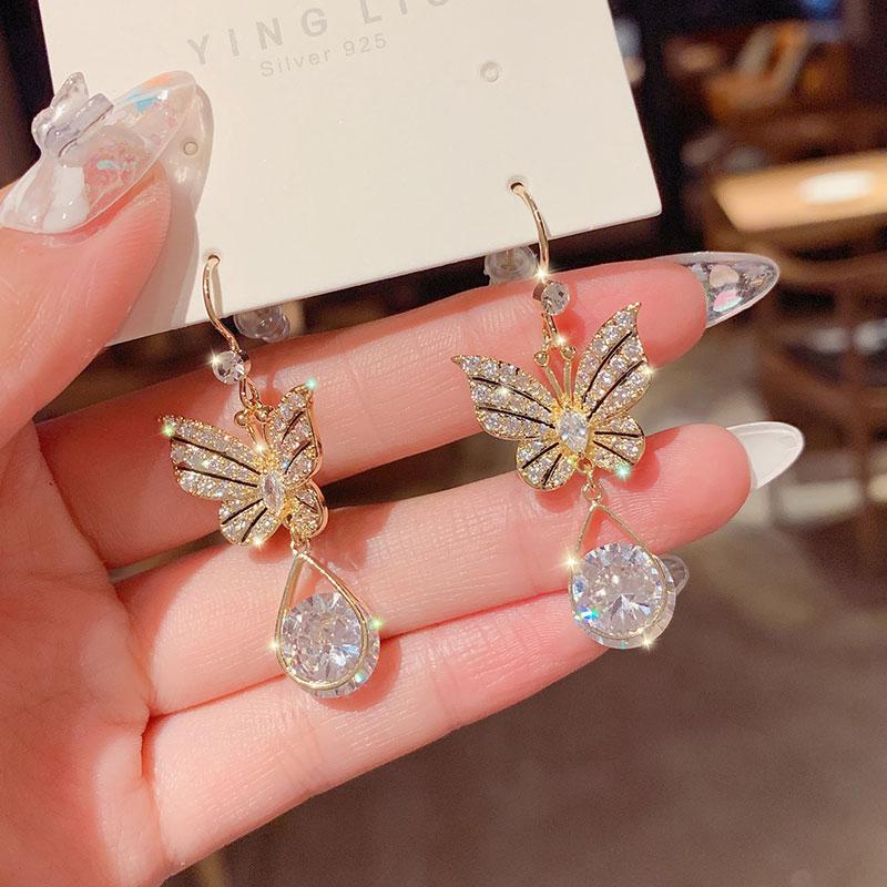 

Dangle & Chandelier Golden Butterfly Elegant Lady Earrings Shiny Acrylic Rhinestone Pendant Personality Geometric Trend Korean Jewelry, Silver
