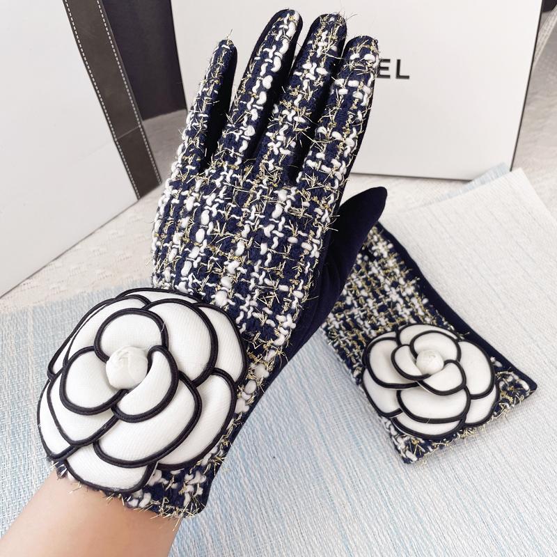 

Five Fingers Gloves Brand Designer Winter Warm Plus Velvet Thicken Touch Screen Cashmere Mittens Grid Big Flower For Womeninvierno, Blue;gray