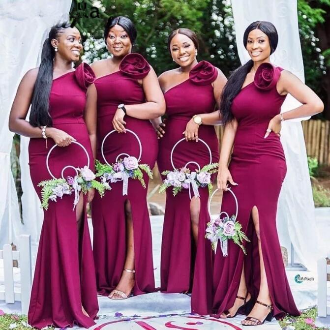 

2023 African Sexy Grape Purple Bridesmaid Dresses Wedding Guest Dress One Shoulder With Flowers Side Split Elastic Satin Mermaid Party Maid of Honor Gowns