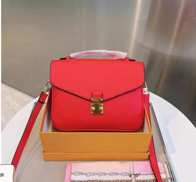 

2022 designer postman bag women's fashion luxury top quality leather POCHETTE MÉTIS tis diagonal handbag 40780, White