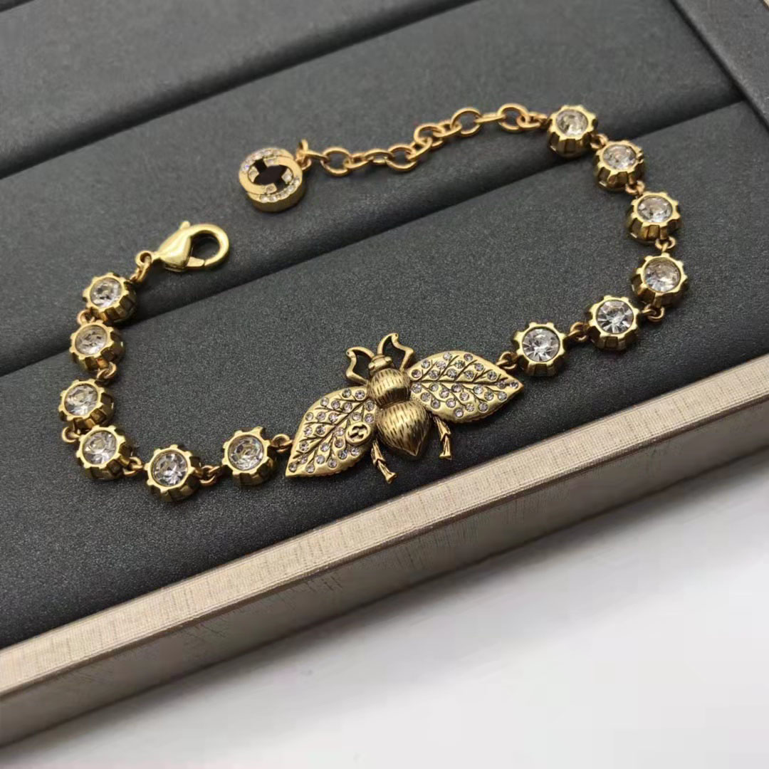 

Luxury designer retro little bee Charm Bracelets rhinestone brass material for women party lovers gift jewelry, Golden;silver