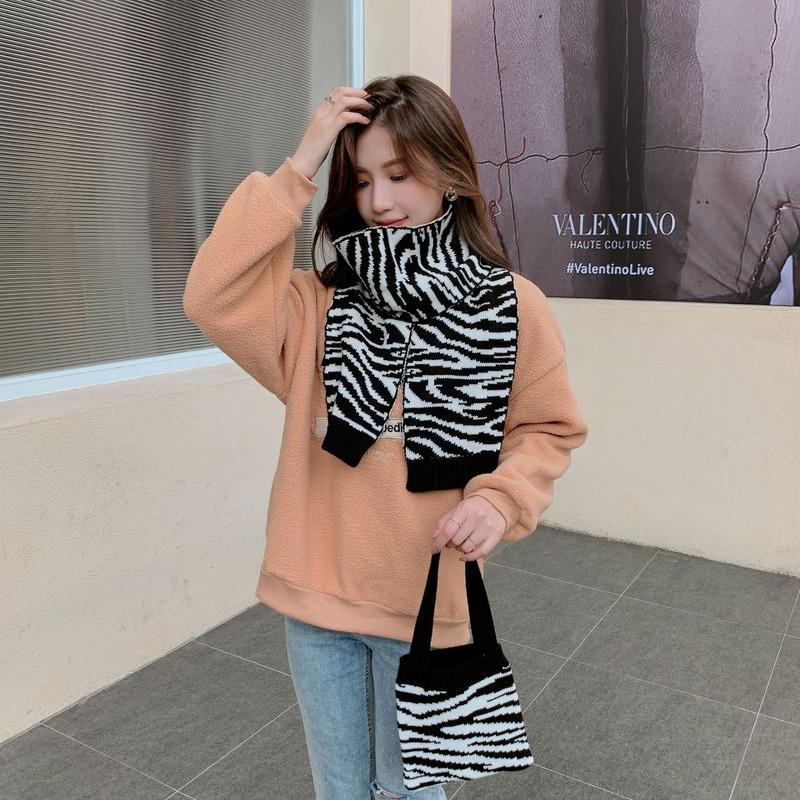 

Hats, Scarves & Gloves Sets Girls Zebra Plaid Pastoral Two-piece Set Nordic Trend Fashion Women Autumn Winter Thickened Wild Scarf WKS008