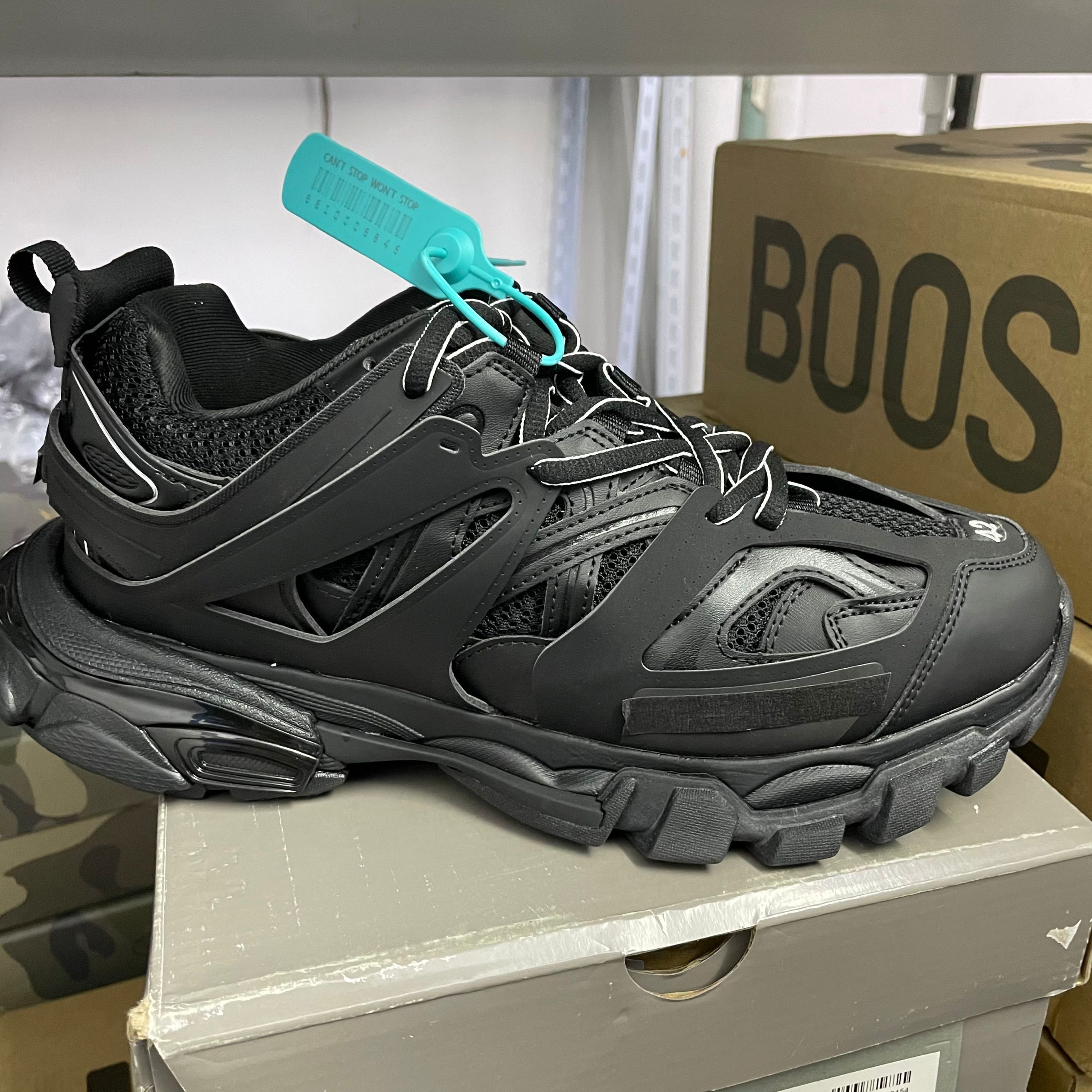 

New Track 3.0 Sneakers Designer Shoes for Men and Women 100% non leather trainer Lace up Mesh Casual Dad Shoes Top Quality With Box, Color 12