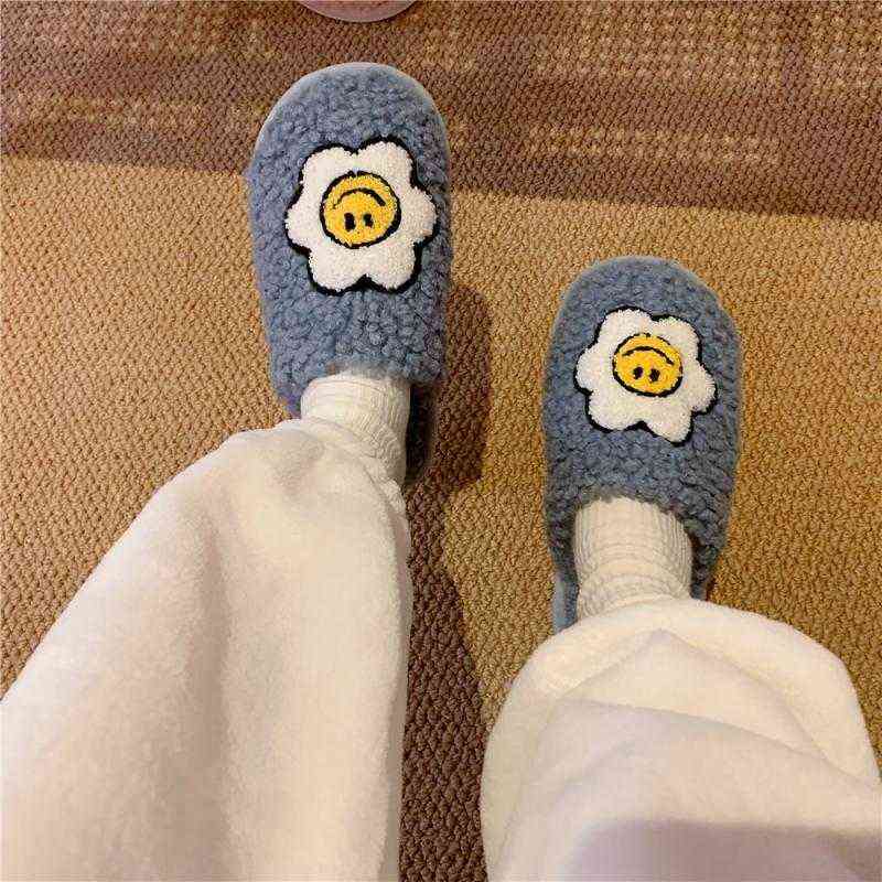 

2021 Smiley Face Slippers Women Smile Happy Retro Soft Plush Comfy Warm Slip-on H1115, Ivory
