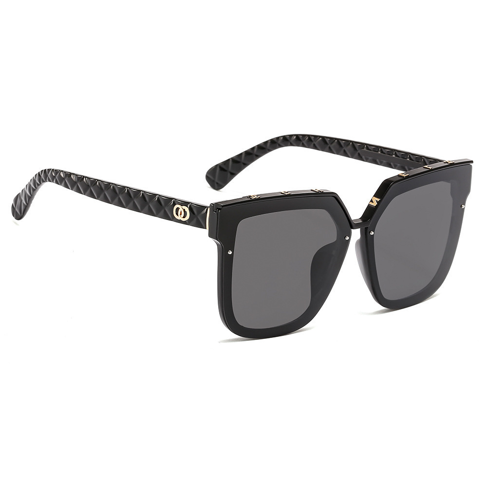 

Brand Design Luxury Polarised sunglasses For women Fashion Retro Women Summer Driving Sport Polaroid 2021 Glasses wholesale, White;black