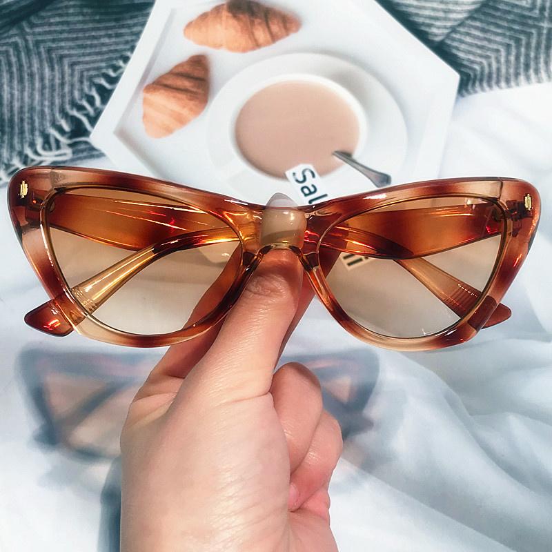 

Sunglasses Fashion Tea Leopard Gradient For Women Vintage Brand Green Small Cat Eye Rivet Sun Glasses Female Elegant Eyewear, White;black