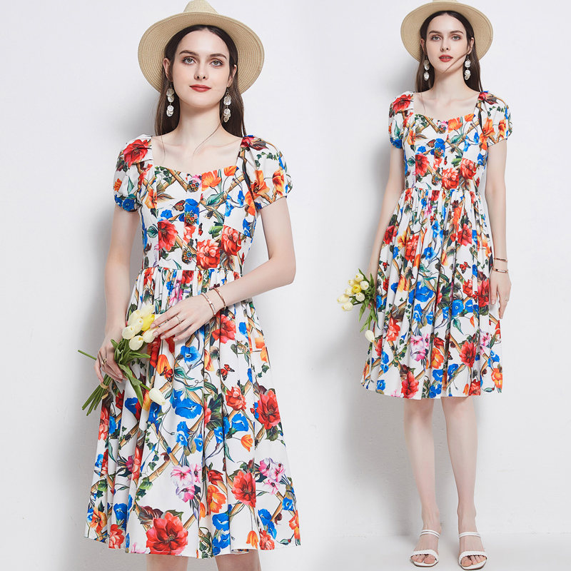 

2022 Fashion Pastoral Style Floral Dress Runway Designer Women Short Sleeve Square Neck Casual Beach Dresses Luxury Summer Slim A-Line Ruched Vacation Party Clothes