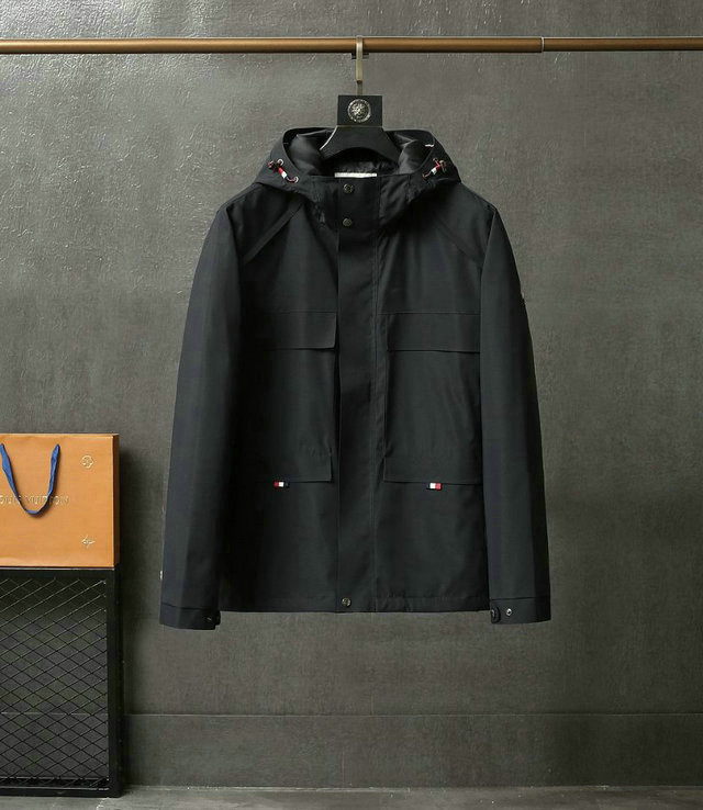 

Mens Fashion Designer Long Sleeve pocket Printing Jackets Black and white for windbreaker Coats men Hooded Trend clothes