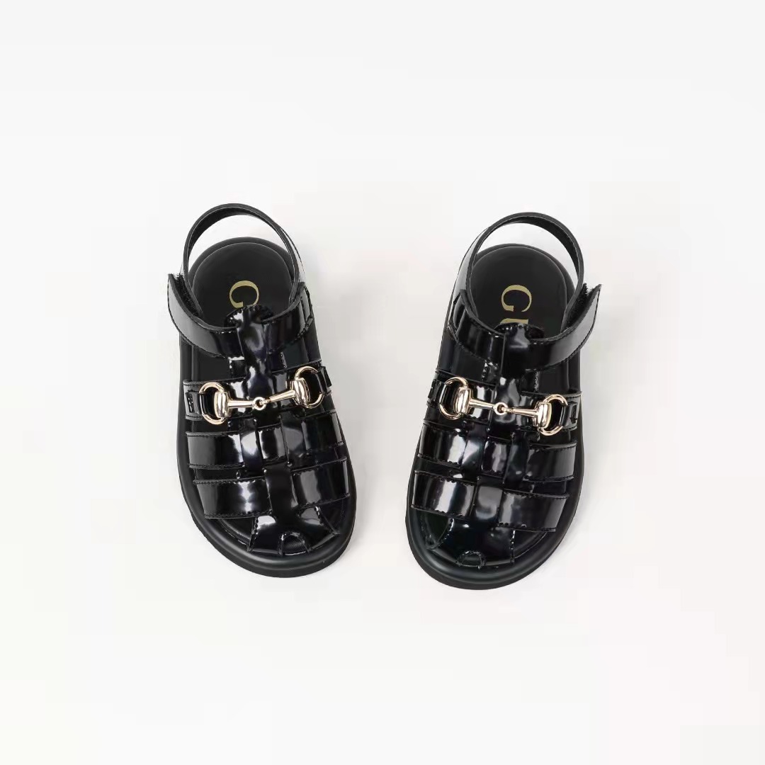 

fashion kid summer shoes sandals beach designer slipper set eu26-35 black boy and white girl for leather materials in 2022