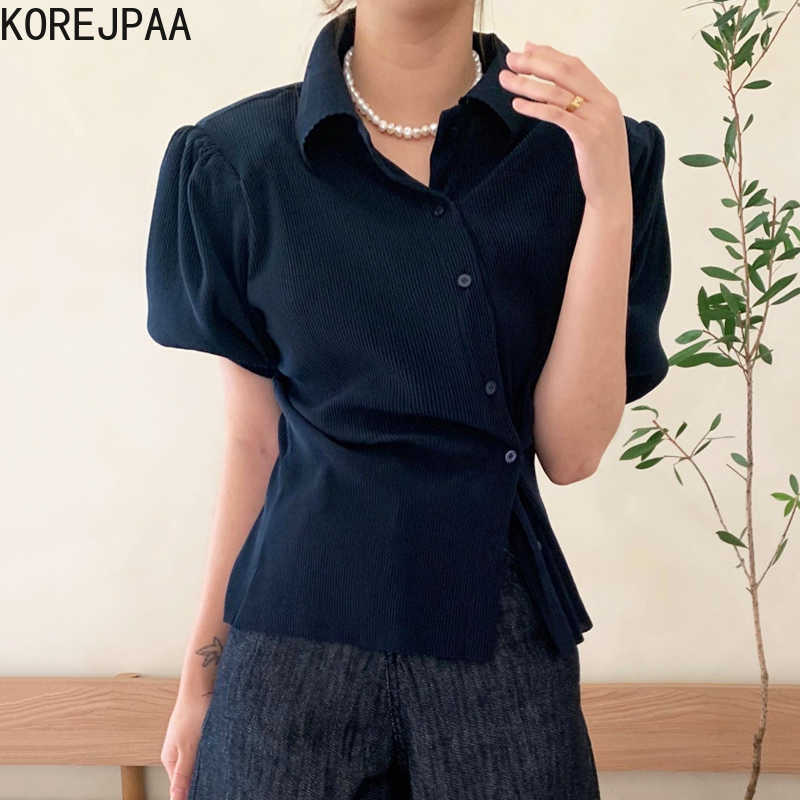 

Korejpaa Women Shirt Summer Korean Chic Niche Temperament Basic Puff Sleeve Irregular Buttons Lapel Beveled Edges Blouses 210526, Picture color