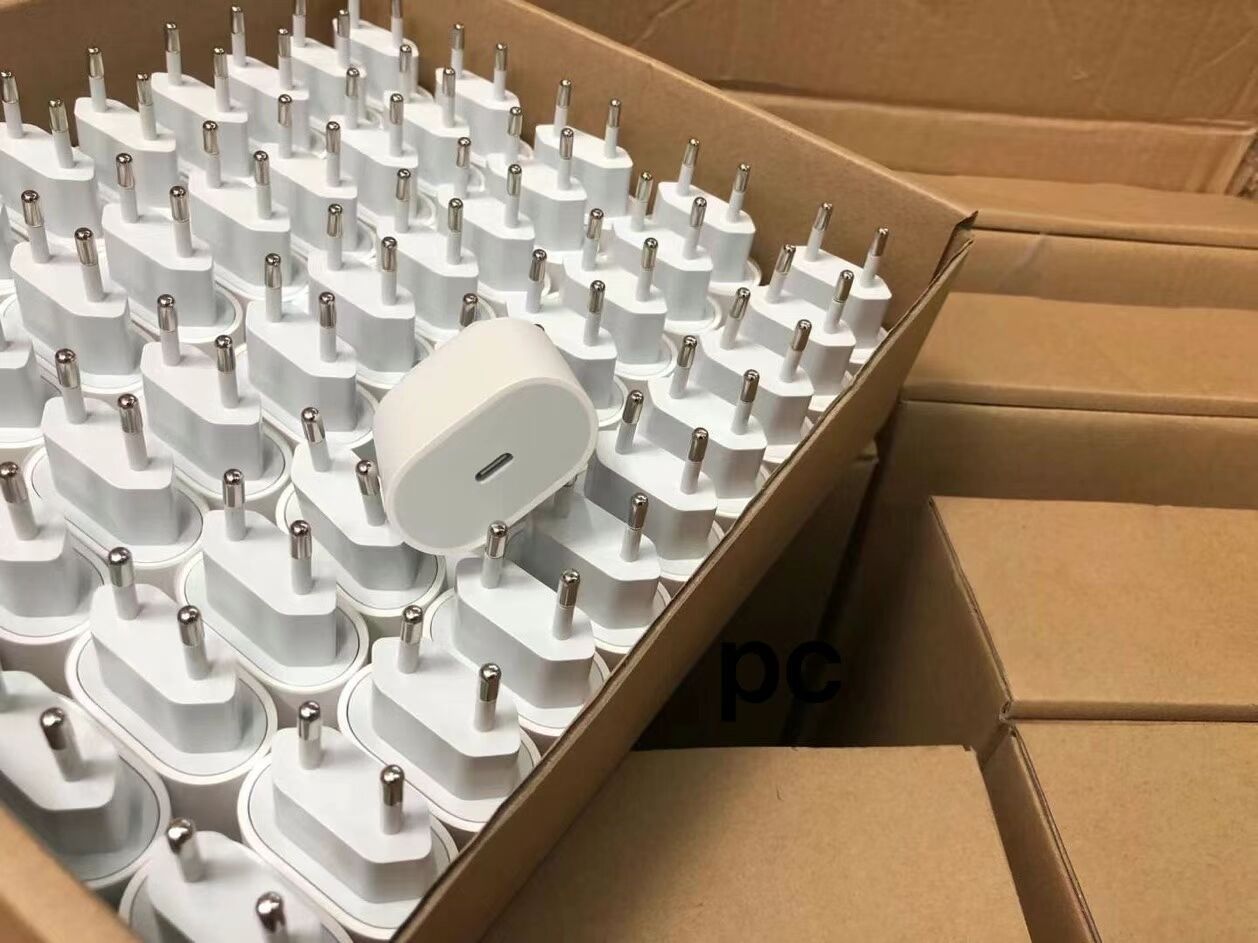 

High Quality 20W PD Fast Charger USB-C Quick Charging Type C US Plug AC Power Adapter Charger charging fo11 12pro max with box