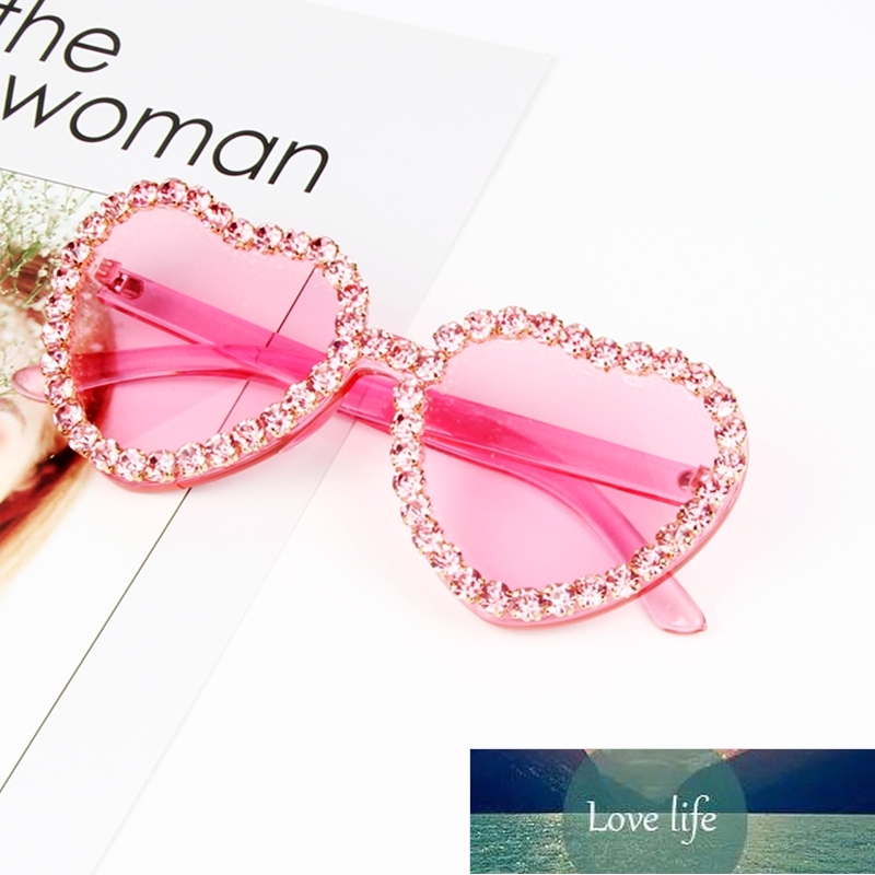 

Heart Sunglasses for Ladies Hot Fashion Candy Pink Sunglasses rhinestone Steampunk Goggles Alloy+Resin Small Sunglasses Factory price expert design Quality
