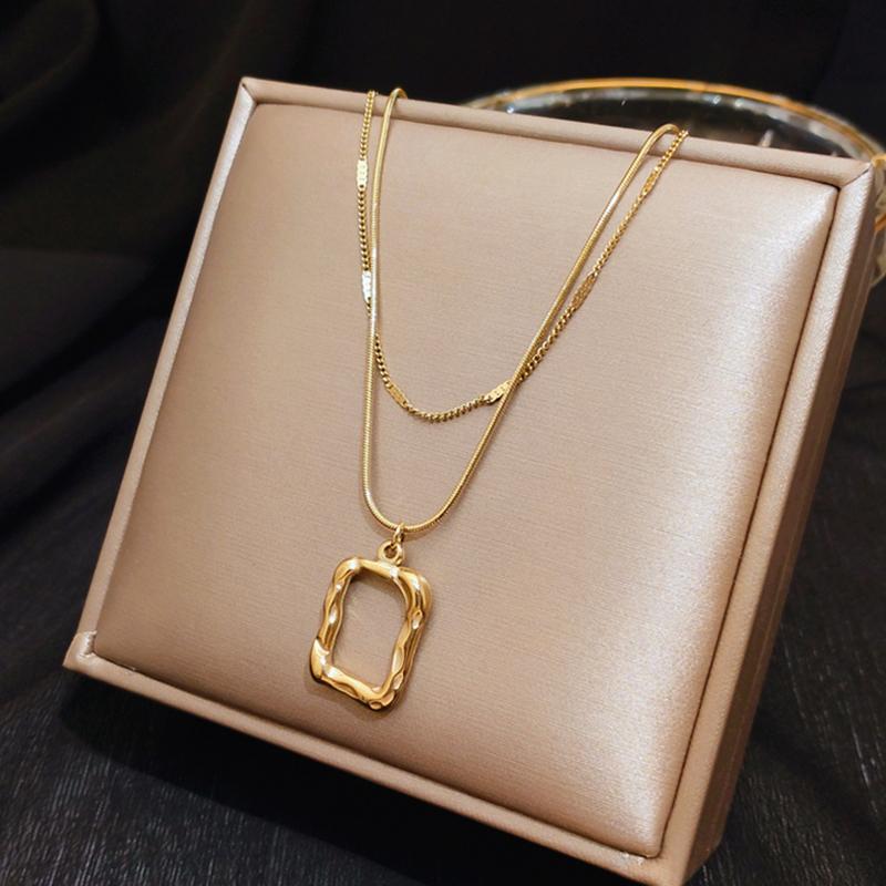 

Pendant Necklaces Trendy Exquisite Double Layer Square Texture Chain Necklace For Women High Quality Designer Creativity Jewelry Gift