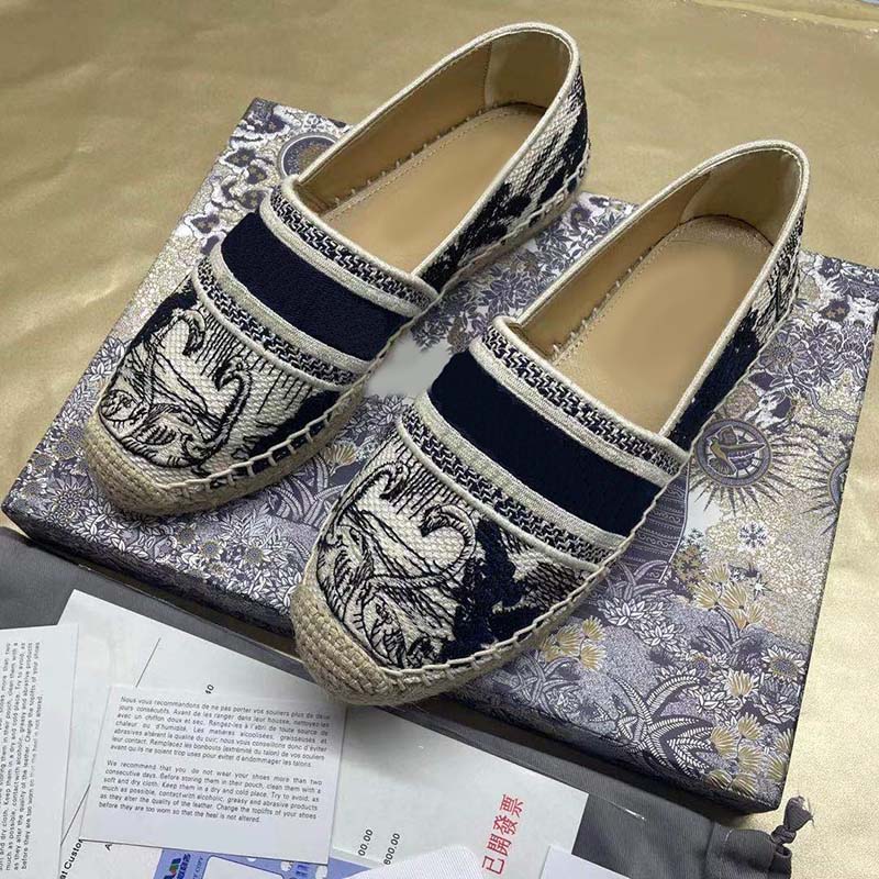 

2021 Designer Women Straw Casual Shoes Jute Soled Sandals Printing Splicing Sneakers Flat Muller Mesh Embroidery Loafers Fisherman Shoe with box, Black