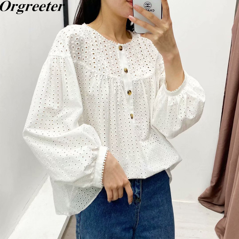 

Hollow out Embroidery Cotton Shirt for Women Summmer Round neck Lantern Sleeve Loose A-line Openwork White Blouse 210525