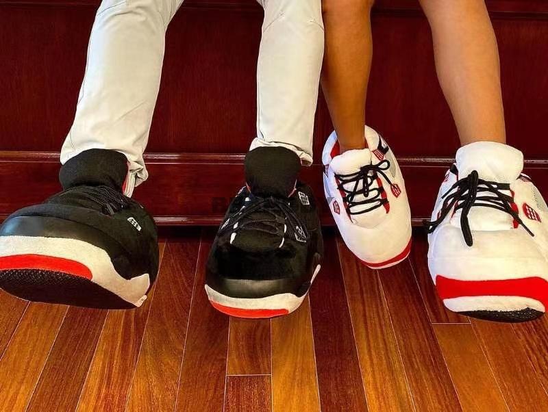 

Gifts Winter Glowing Home Slippers Women House Indoor Warm Reflective Shoes Woman Banquet Flash Sneakers, Black